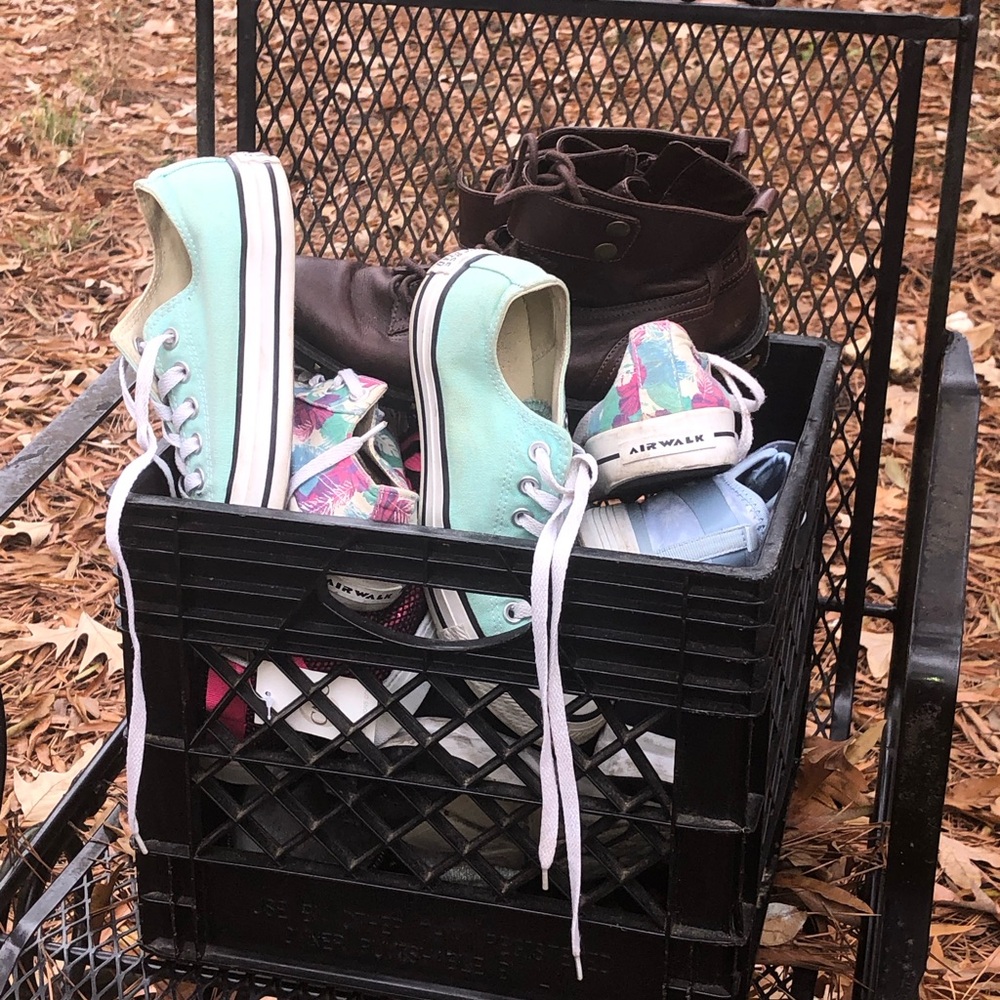 Crate of 7 pairs of shoes